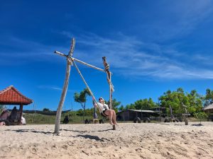 Pantai Pink Lombok Tour | Pink Beach Snorkeling & Island Hopping