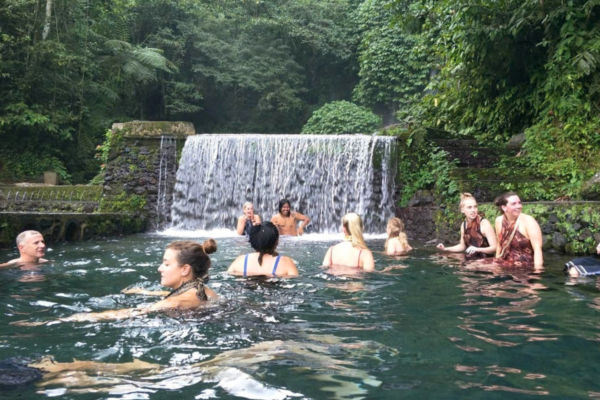 Paket Tour Lombok 5H4M Premium | Eksplorasi Mandalika, Sembalun & Gili Eksklusif